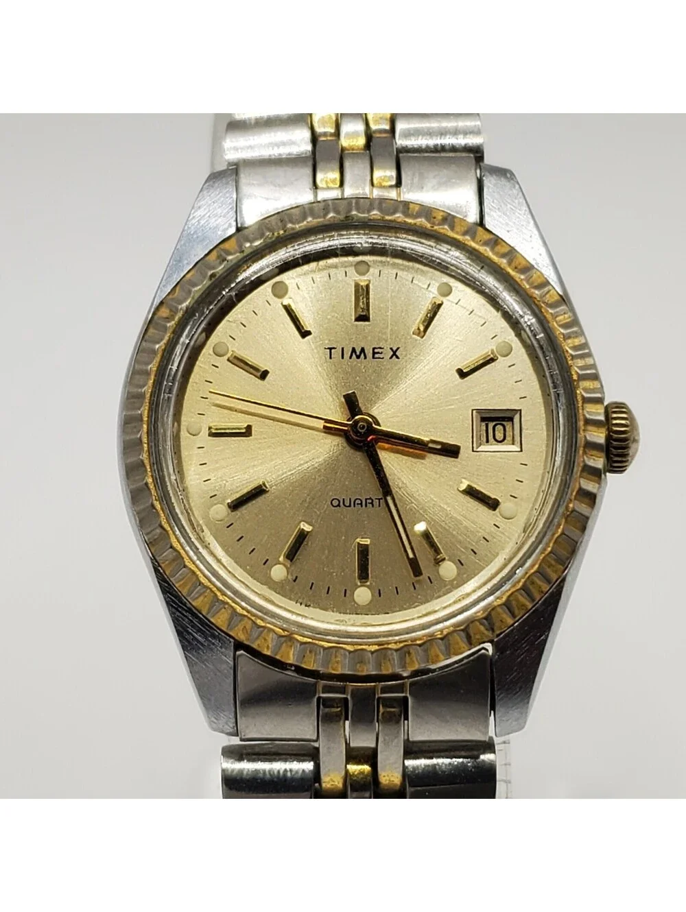 Vintage 1987 Timex Quartz Womens Watch 24mm Fluted Bezel Two-Tone New Battery